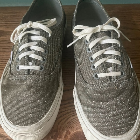 Vans Authentic Lace Ups   Unusual Metallic Lurex Finish   Men's 7.5  Ladies 9 - Picture 1 of 9